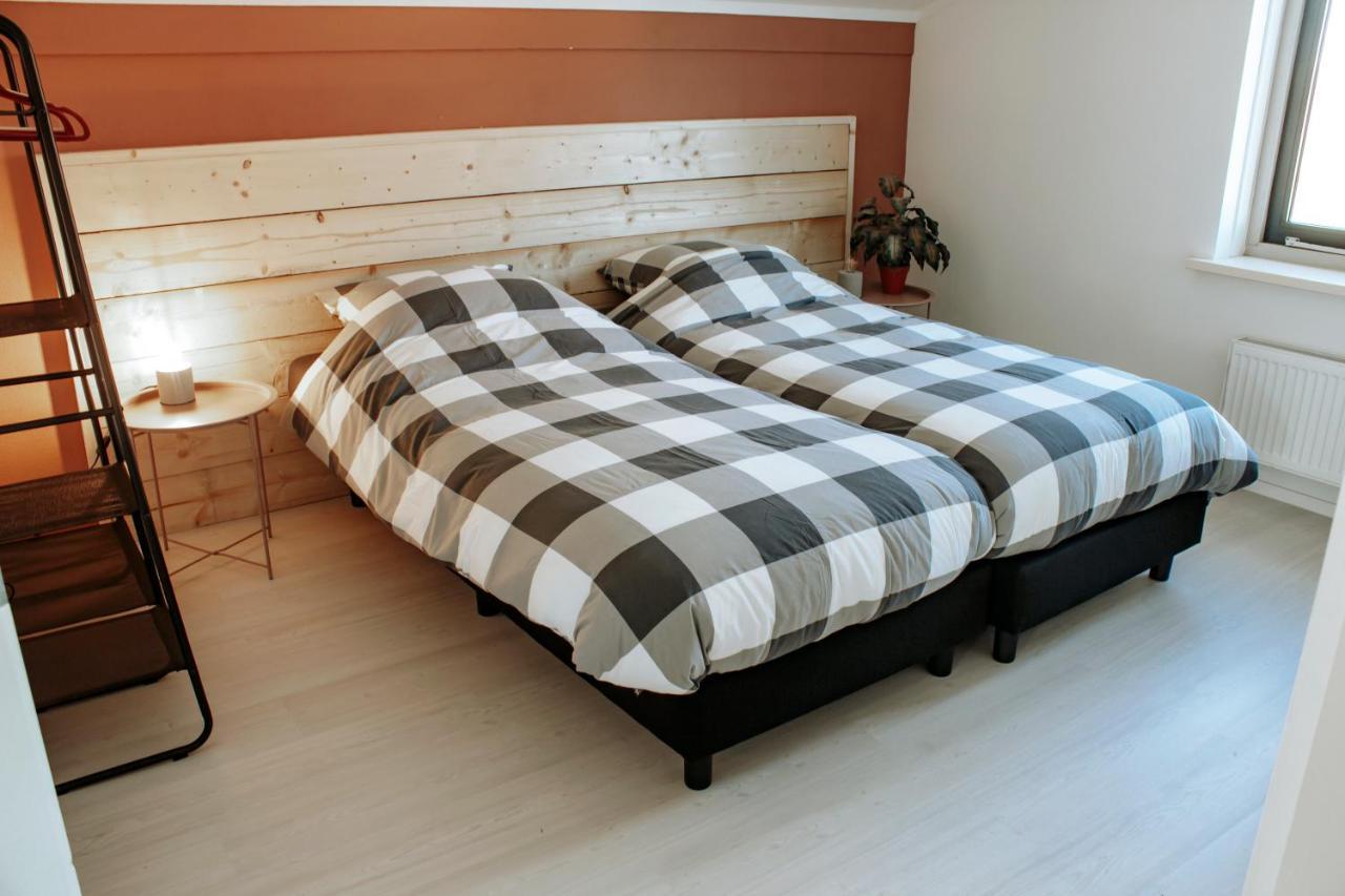 Luxus Familienvilla Mit Jacuzzi & Sauna 2 Tzummarum Экстерьер фото